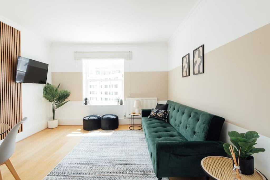 Charming 2 Bedroom Flat In The Heart Of Kings Cross, London Luaran gambar