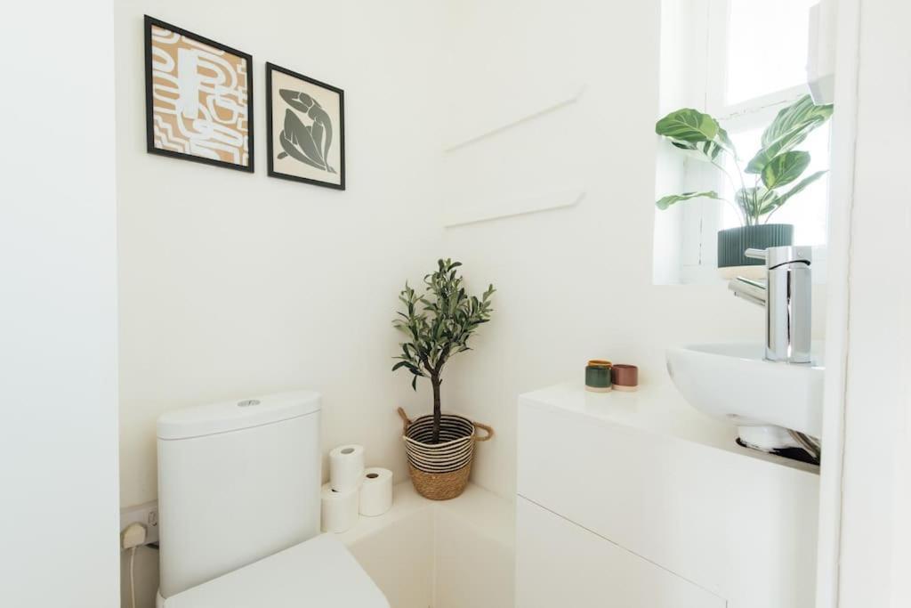 Charming 2 Bedroom Flat In The Heart Of Kings Cross, London Luaran gambar