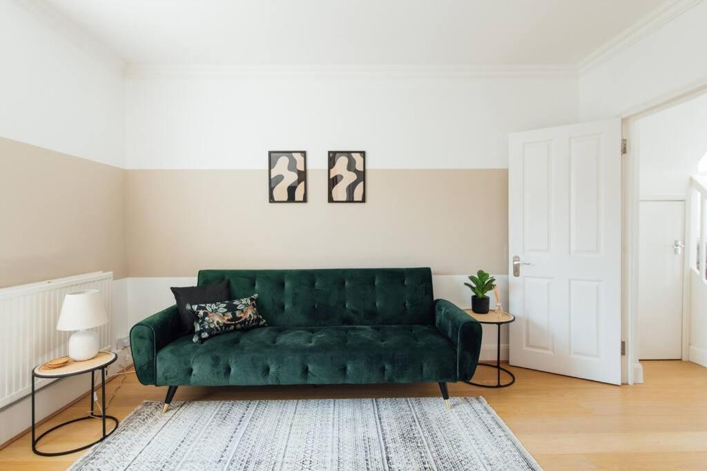 Charming 2 Bedroom Flat In The Heart Of Kings Cross, London Luaran gambar